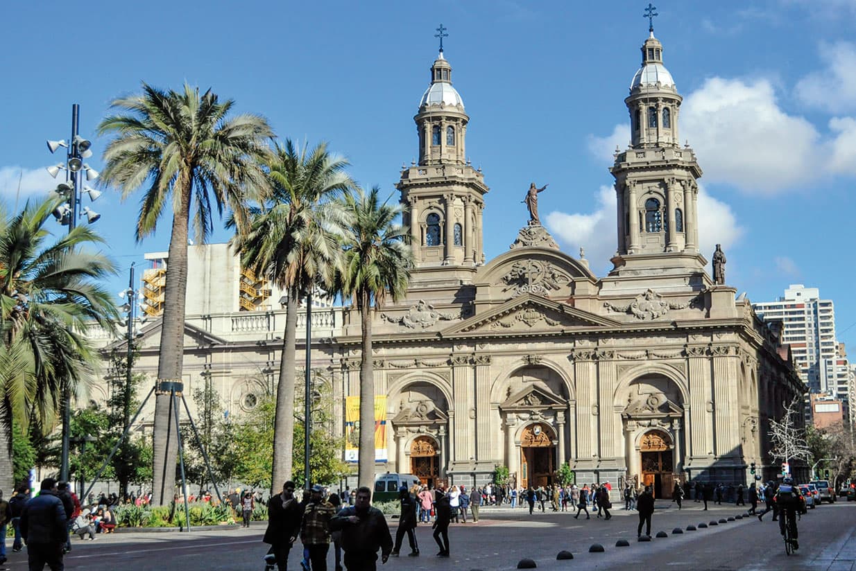 Mountains and monuments in Santiago